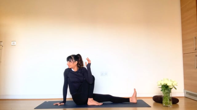 Spring Time Energiser: Dynamic Vinyasa Yoga