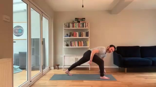 Hatha Yoga to Strengthen Glutes & Enhance Mobility